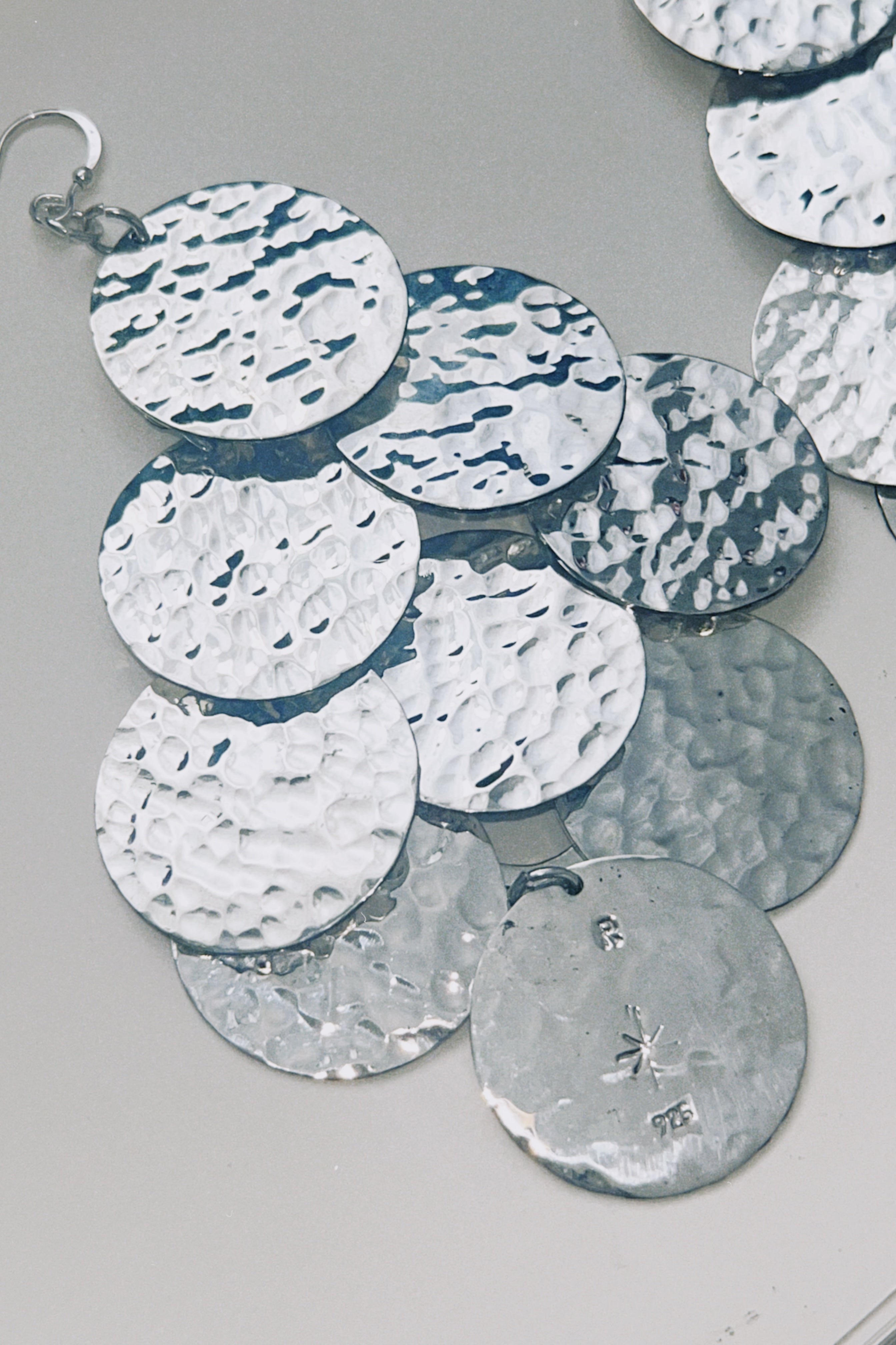 ARETES LARGOS MONEDAS